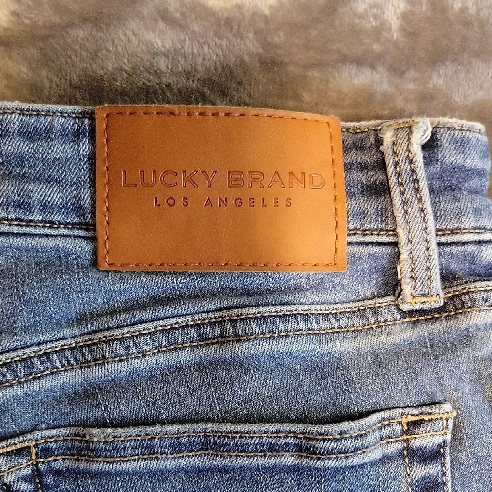 Lucky Brand Light Blue Straight Leg Jeans - Picture 3 of 4